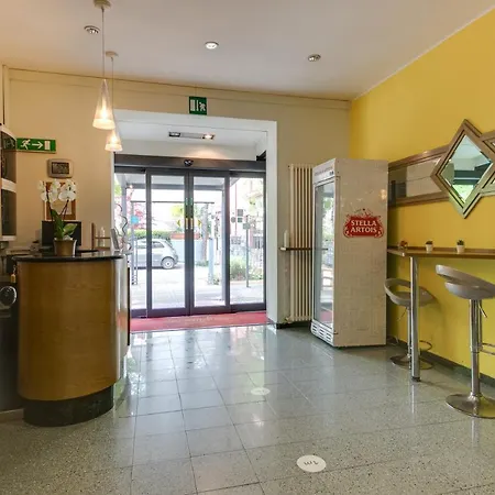 Merope Only And Free Coffee Otel