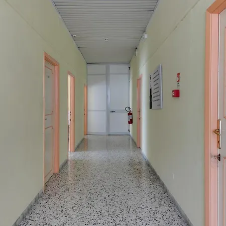 Merope 호텔 리미니