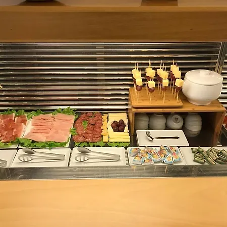 Merope ホテル リミニ