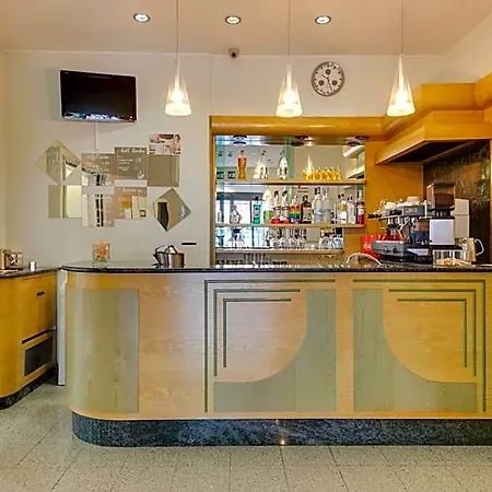 酒店 Merope With Free Coffee 3*