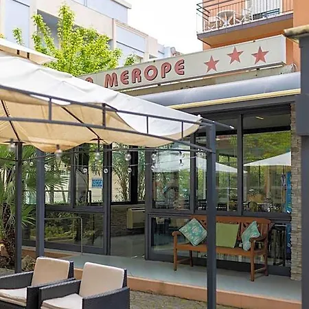 Merope With Free Coffee 酒店