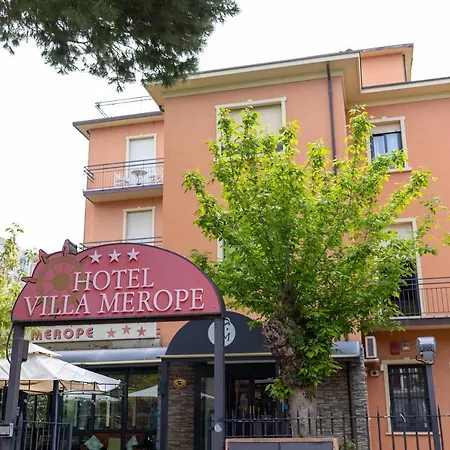 酒店 Merope 里米尼
